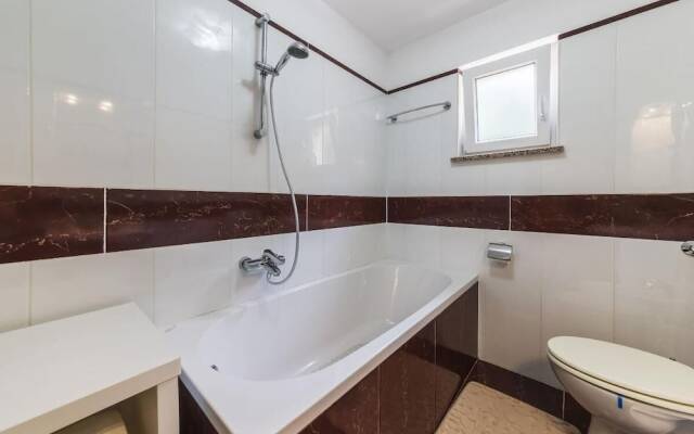 Luxury Experience in Villa Kacana With Heated Pool