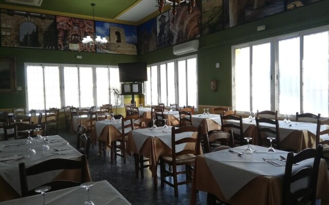24H Hostal Antequera
