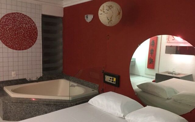 Citys Motel - Adults Only