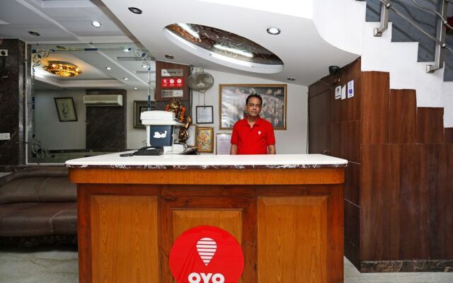 OYO Rooms 760 Karol Bagh Metro Station
