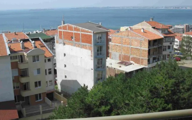 Grandview Apartments