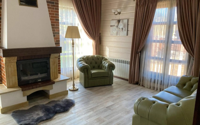 Hostynnyy Dvir Apartament Hotel