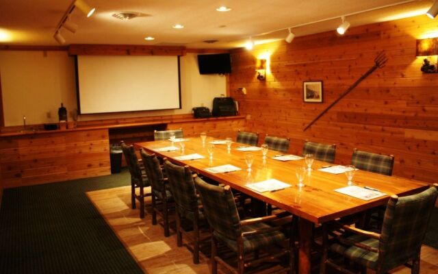 The Lodge at Crooked Lake