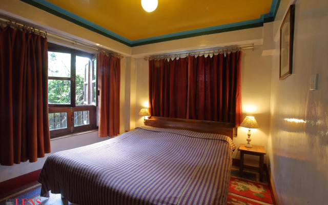 Hotel Vajra