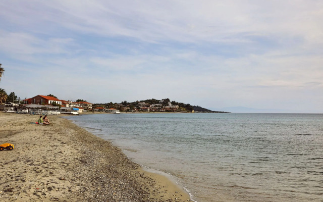 Golden Deer Apartments