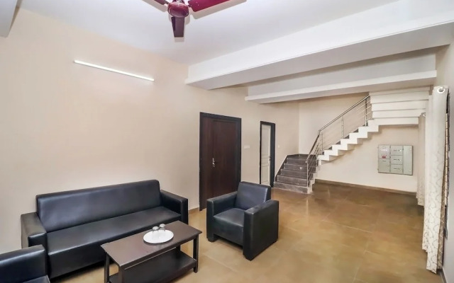 OYO 27826 Home Graceful Stay Near Airport