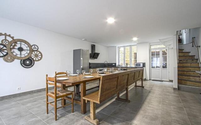 La Maison D'Aristide Family House In City Center