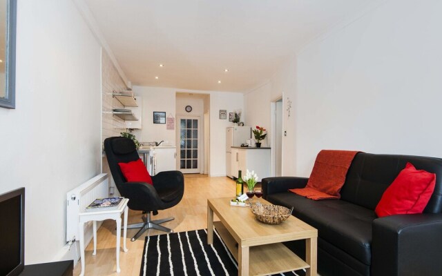 The Golborne Road Apartment - LBG
