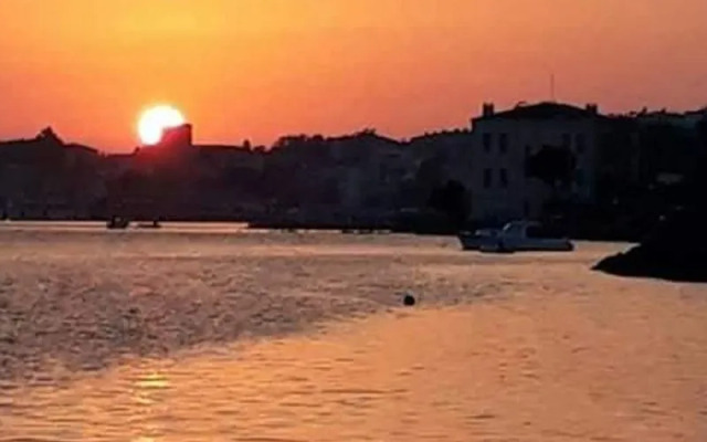 Efua Hotel