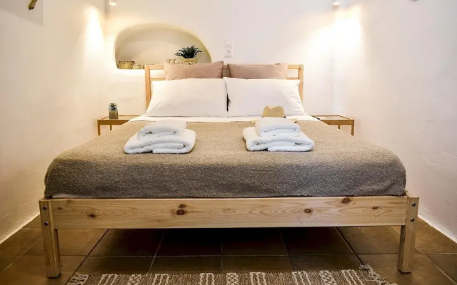 Whitelist Studio 1 in Mykonos Town
