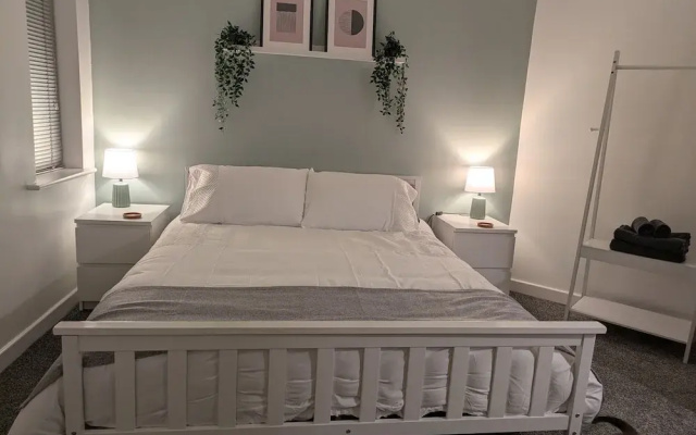 Ground Floor Apartment - Cloisters Coastal Escape