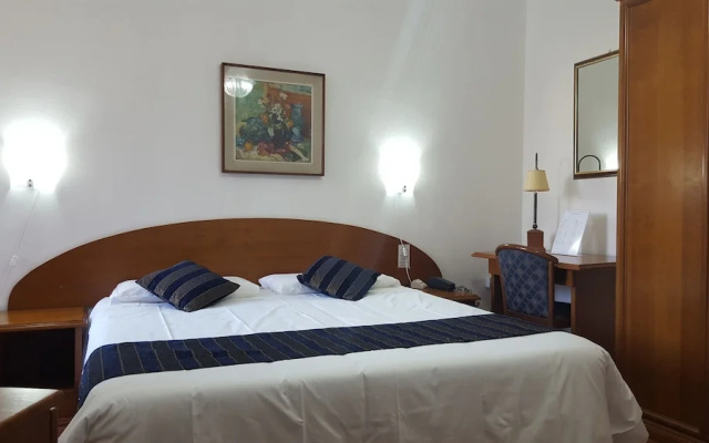 Hotel Flora