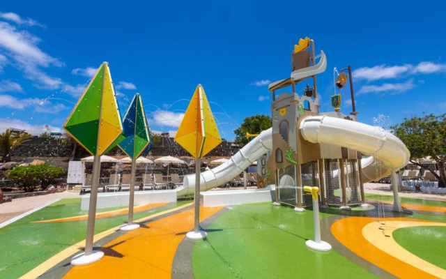 Gran Castillo Tagoro Family & Fun Playa Blanca