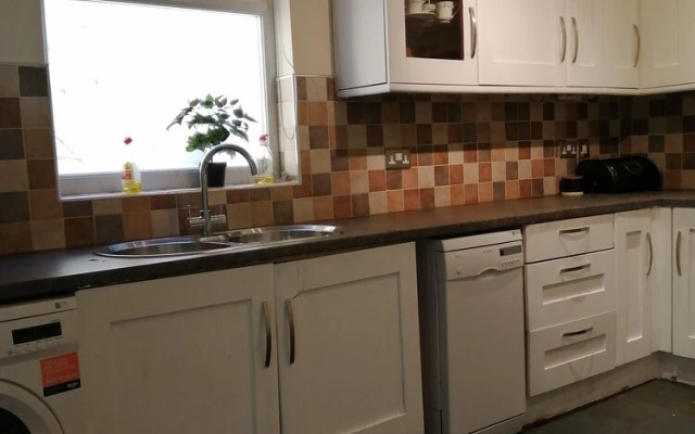 Ashanti Inviting Place Gateshead