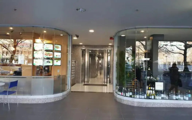 Private Modern Room in center of the city – Lobby – Canberra