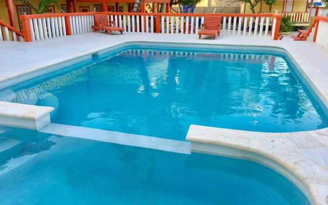 La Isla Resort