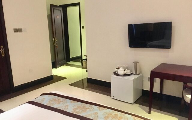 Grandbee Apartment and Residence