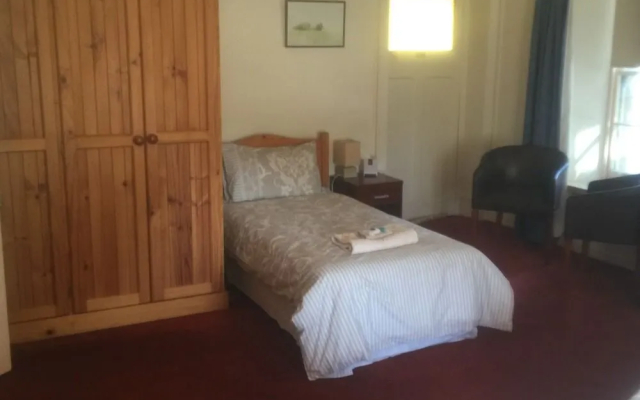 Ross Hotel