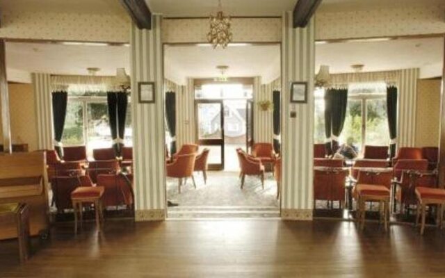 Melbourne-Ardenlea Hotel