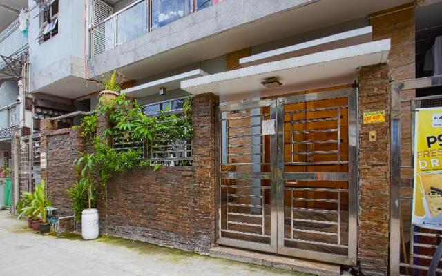 Vaccinated Staff - Capital O 806 Pattaui Residence