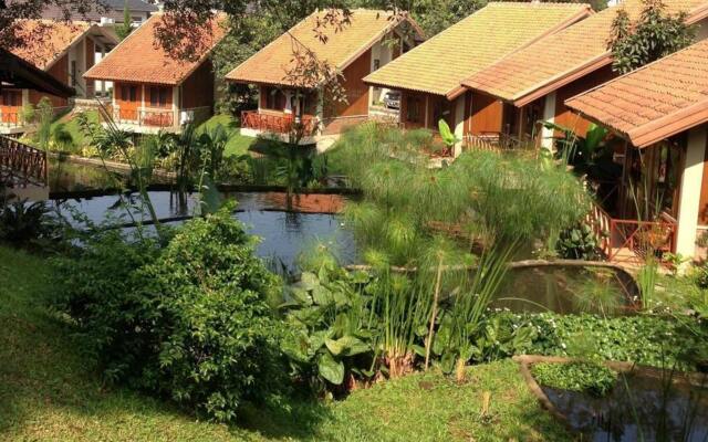 Ahadiat Hotel & Bungalow