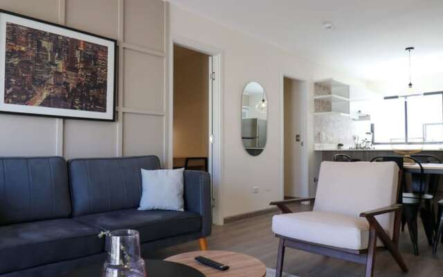 w Picturesque 2BR in the Heart of Miraflores