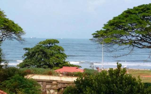 Fortkochi Beach Inn