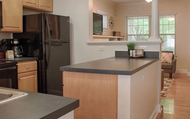 2 bedroom, East 9th Street