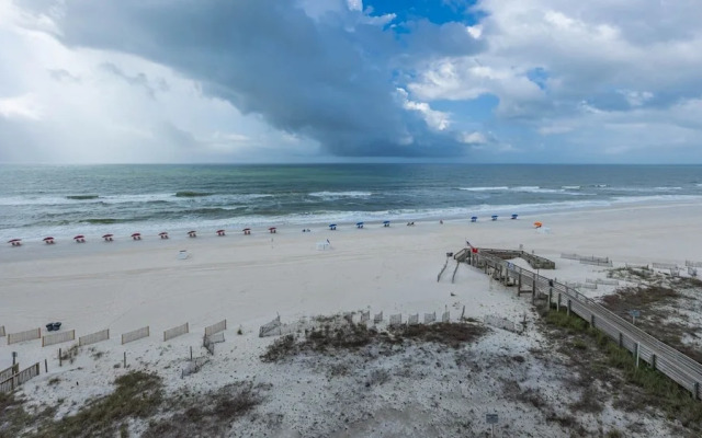 Phoenix Ix 608 3 Bedroom Condo