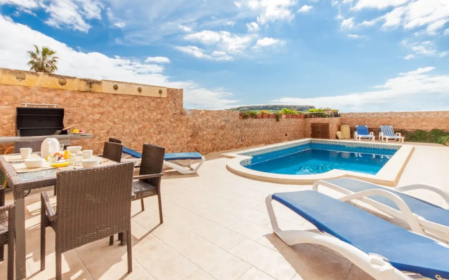 Villa Villayana Gozo With Pool