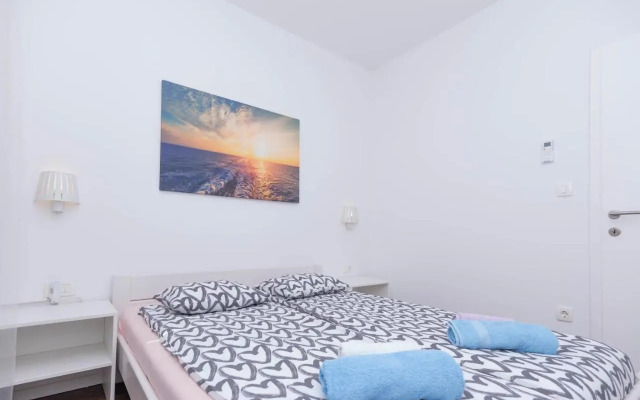 Charming apartment close to Bacvice beach and center