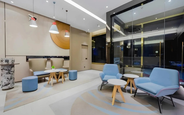 Homeinn Hotel (Shanghai Ninth People's Hospital Fengcheng Branch)