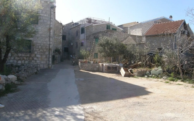 Ines - Central With Free Parking - A1