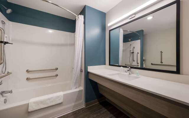 Woodspring Suites Wixom - Novi
