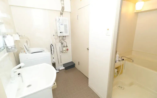 Heights Showa 702