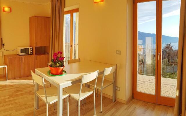 Teresa Campi Apartments Lake View By Gardadomusmea