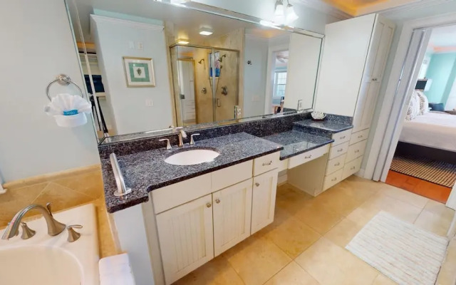 1801-b Strand Avenue