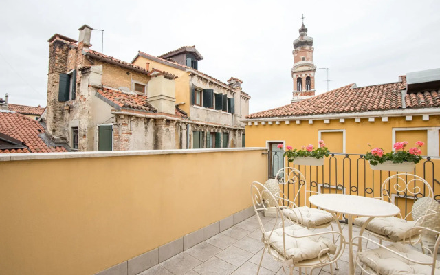 San Teodoro Palace Luxury Apartments