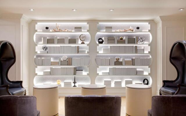 Hilton New Orleans/St. Charles Avenue