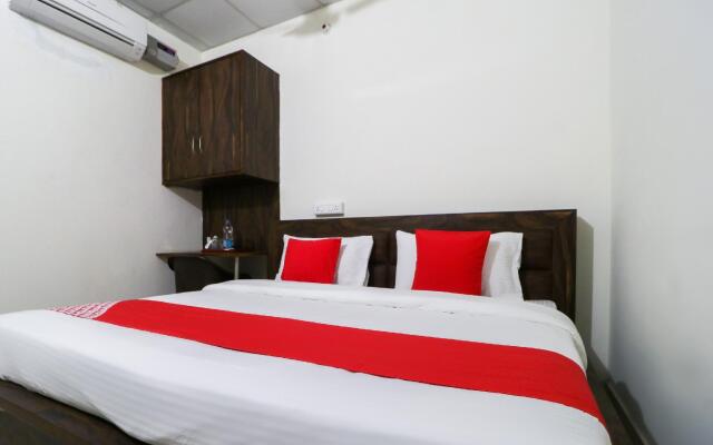 Hotel RK Inn by OYO Rooms