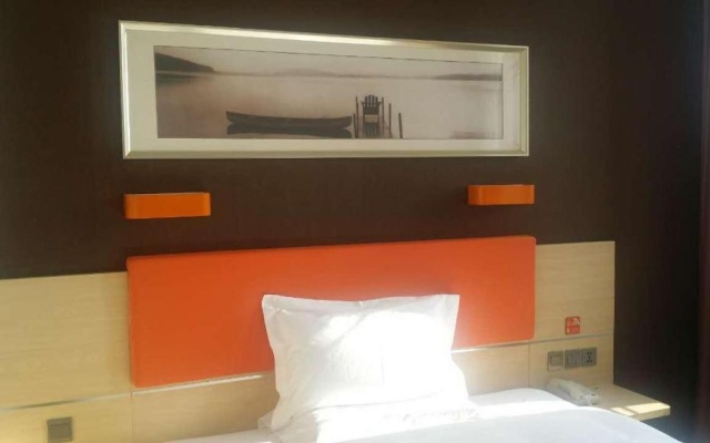 7Days Premium Zhangjiakou Xuanhua Bell Tower High Speed Railway Station Branch – Guest Rooms – Zhangjiakou