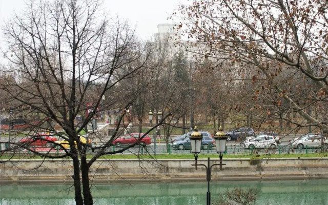 Urbanika Living - On the river Ultra central Suites