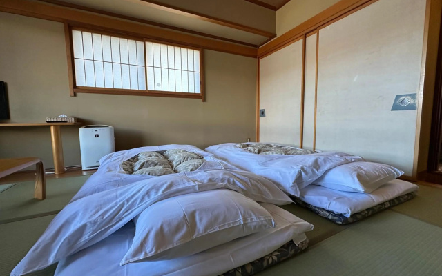Guesthouse Hiiragi – Guest Rooms – Yamanakako