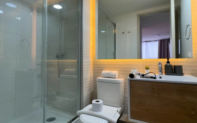 Mackenna Spot by Andes+