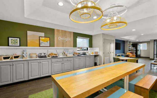 Spark by Hilton Tifton