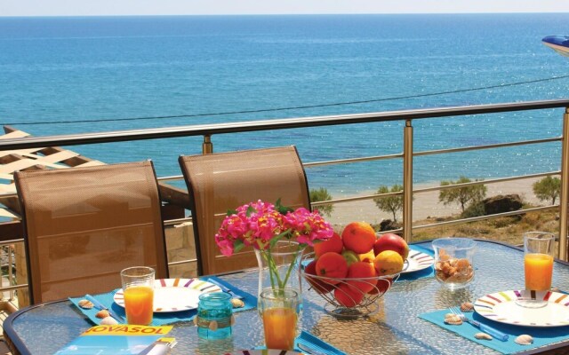 Stunning Home in Heraklion With Wifi and 3 Bedrooms