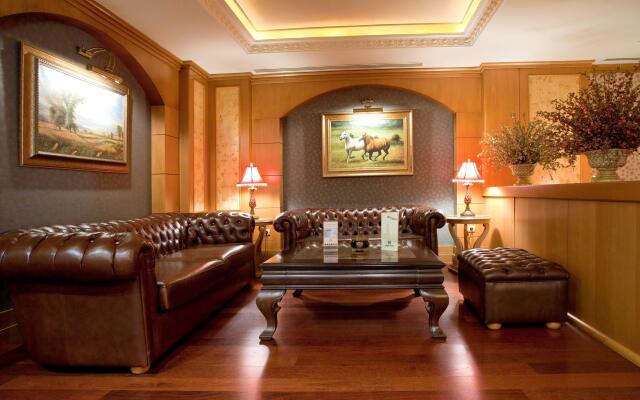 Oran Hotel