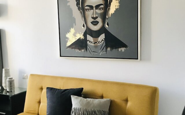 vanessa24 studio Anita204