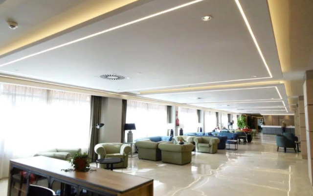 Aparthotel PYR Fuengirola