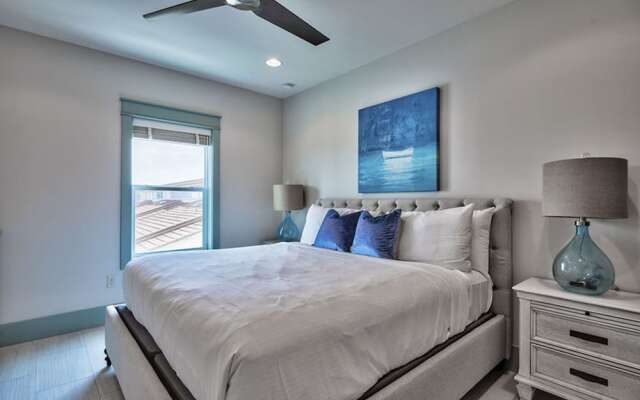 Luna Plata by Five Star Properties